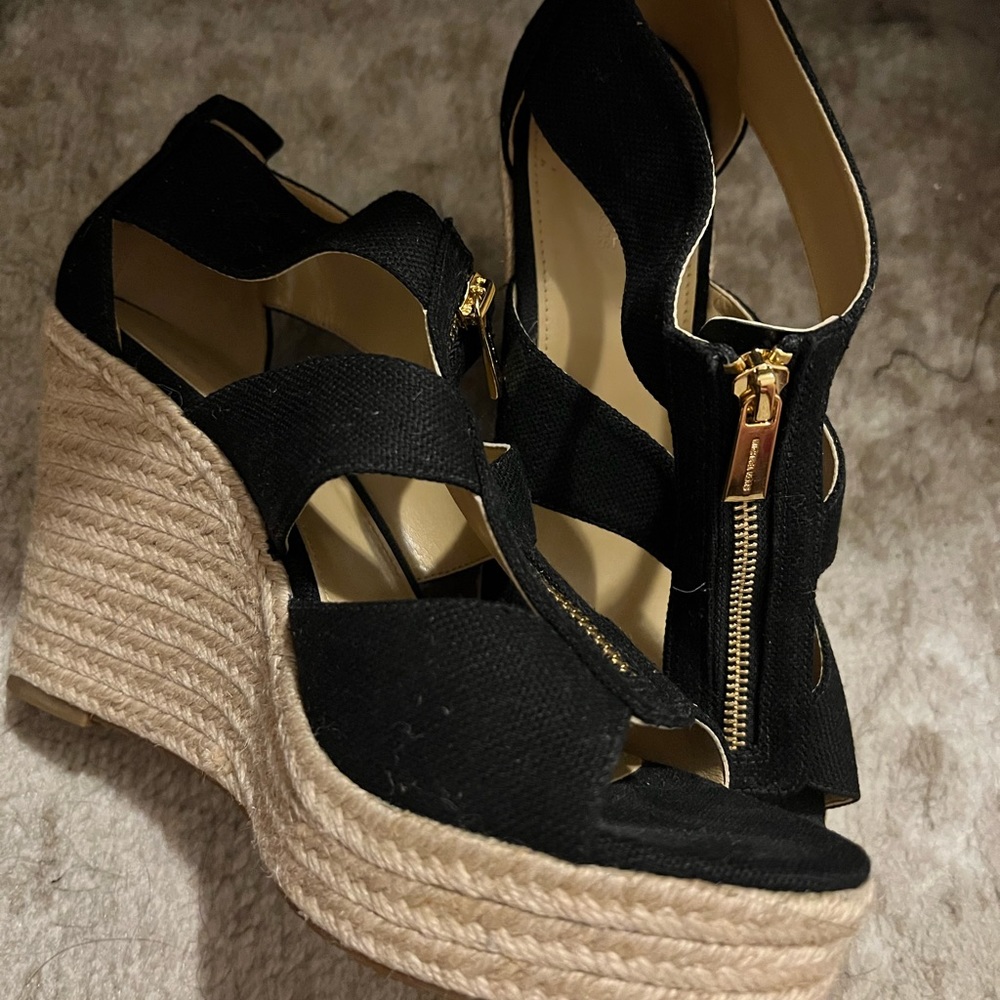 MICHAEL KORS WEDGE SANDALS